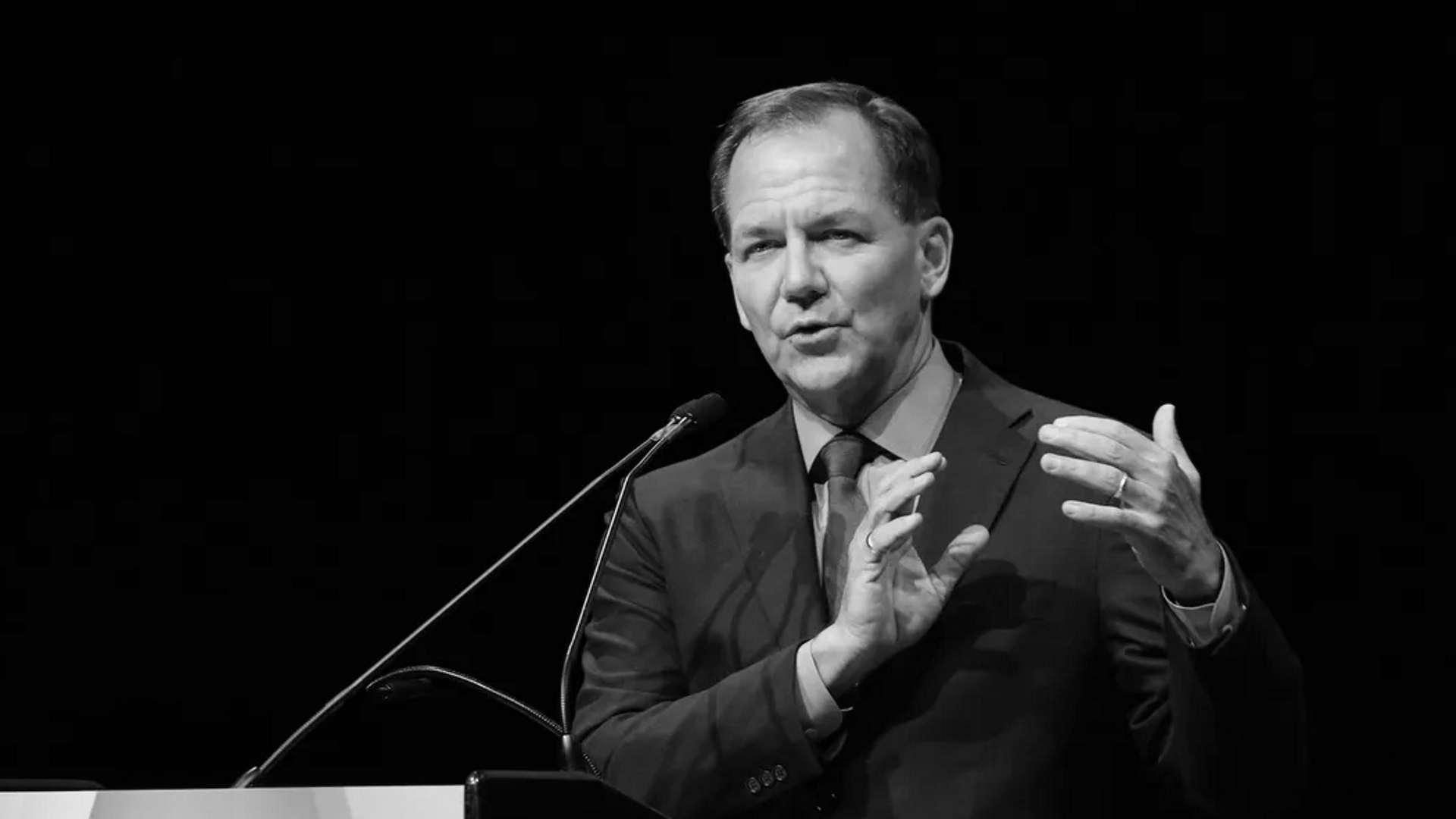 paul-tudor-jones-it-s-hard-not-to-want-to-be-long-crypto-chris-on